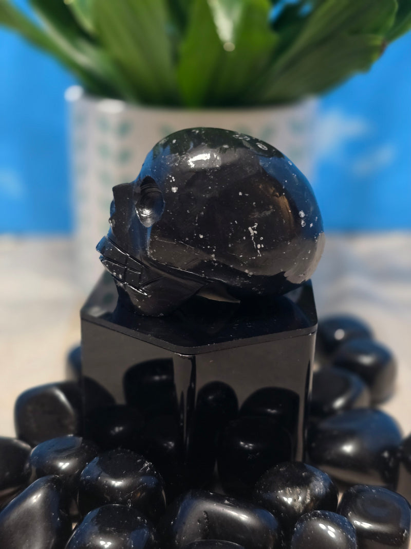 Obsidian Skull Carving