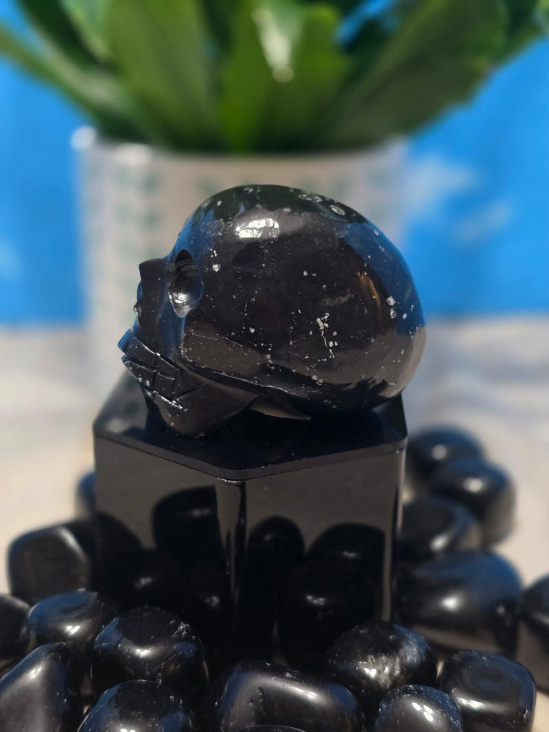 Obsidian Skull Carving