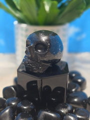 Obsidian Skull Carving