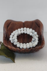 Howlite Bracelet (10mm)